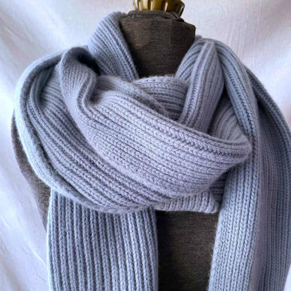 Banana republic handknit Cashmere super long scarf